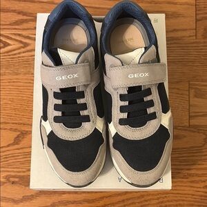 Geox Boys Sneakers with Mixed Material Upper